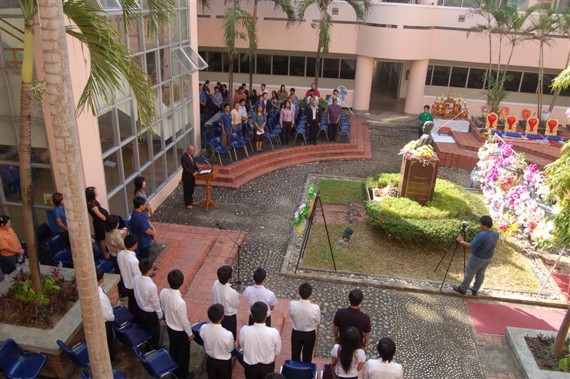 ../Picture/2552/DSC_0068 (Medium).JPG